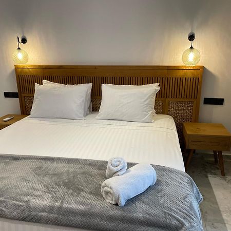 Latramys Suites Mikri Vigla Ngoại thất bức ảnh