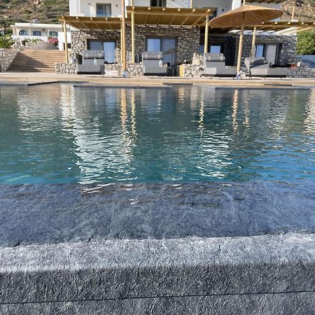 Latramys Suites Mikri Vigla Ngoại thất bức ảnh