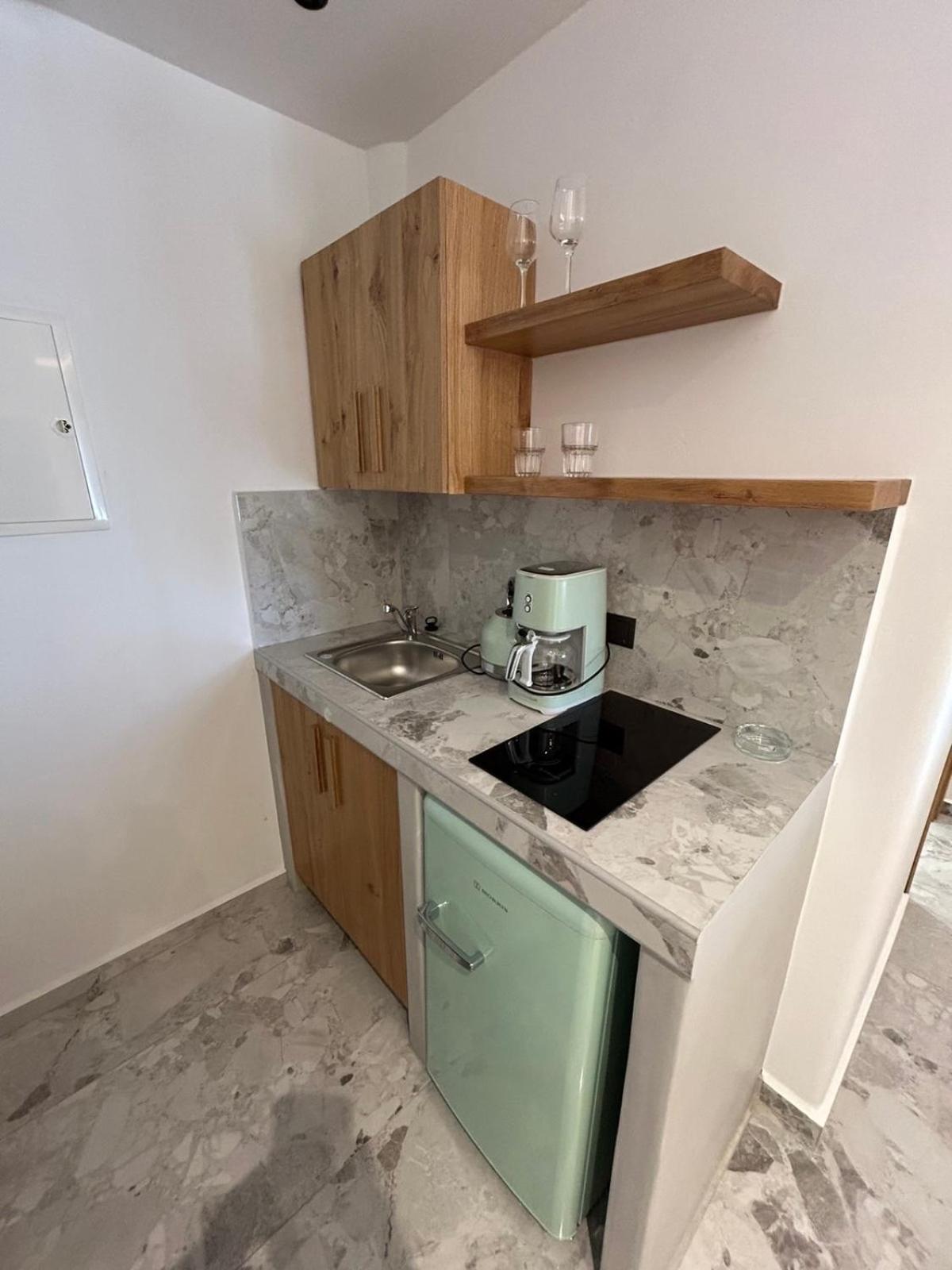 Latramys Suites Mikri Vigla Ngoại thất bức ảnh