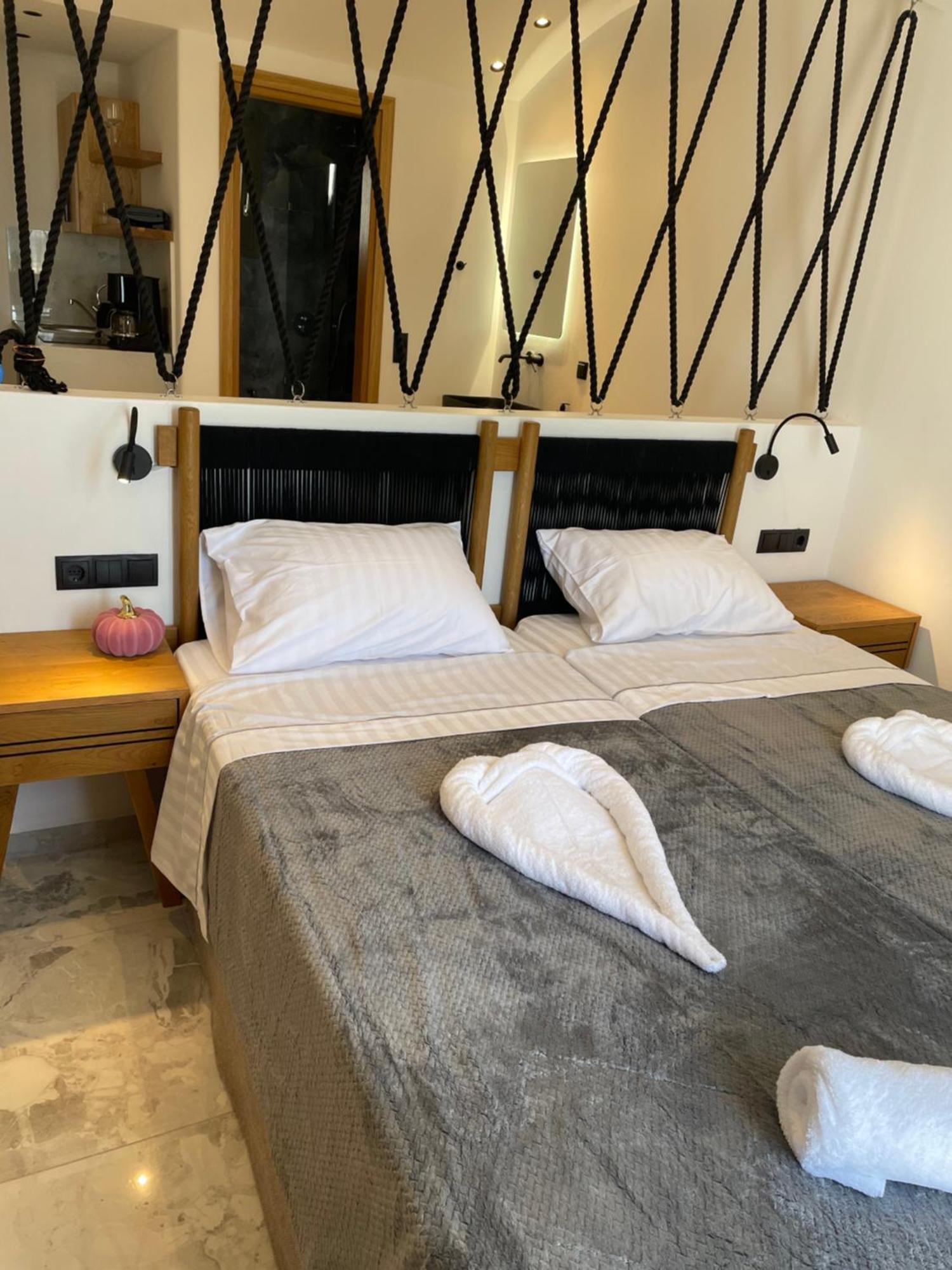 Latramys Suites Mikri Vigla Ngoại thất bức ảnh