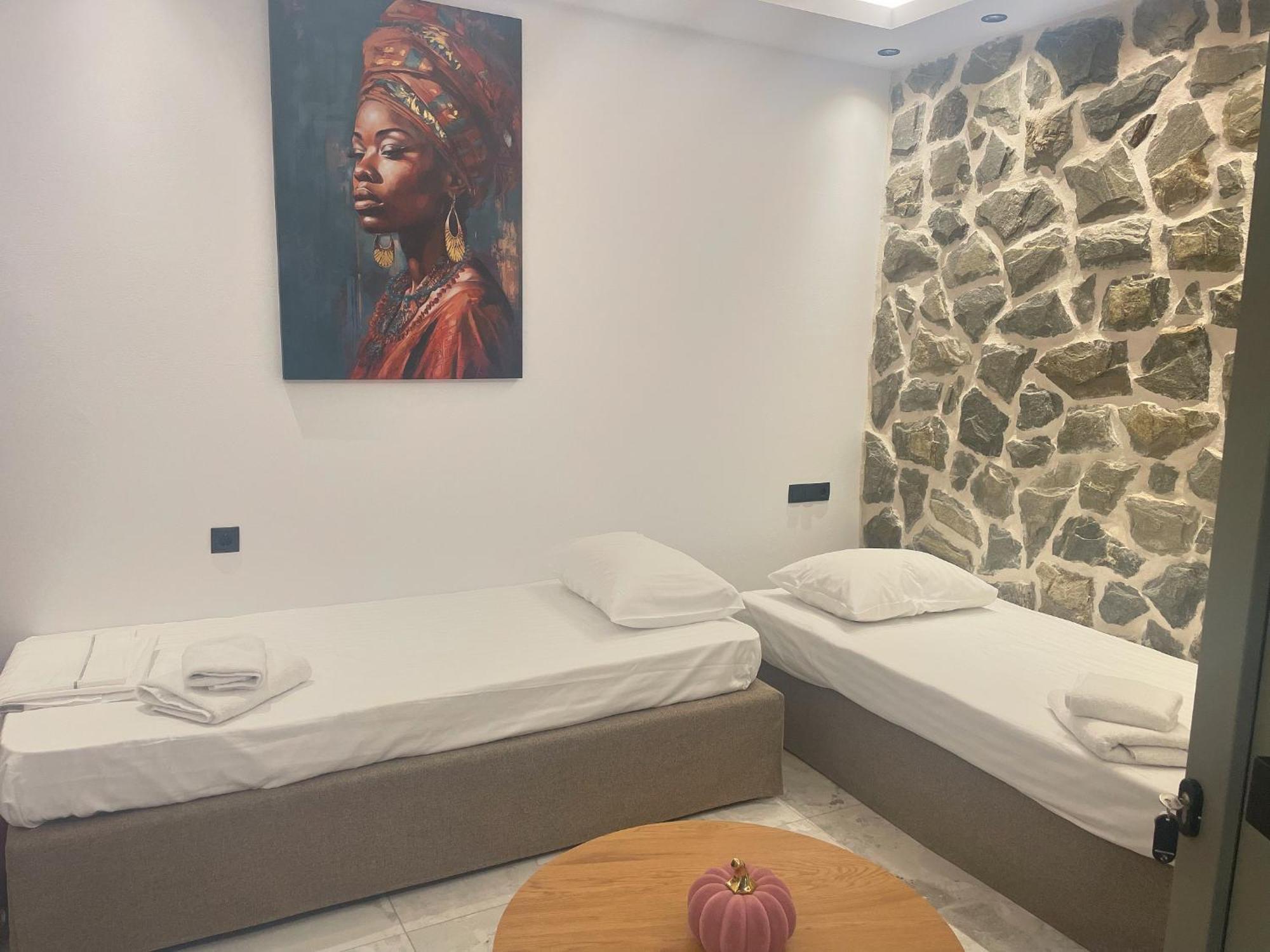 Latramys Suites Mikri Vigla Ngoại thất bức ảnh